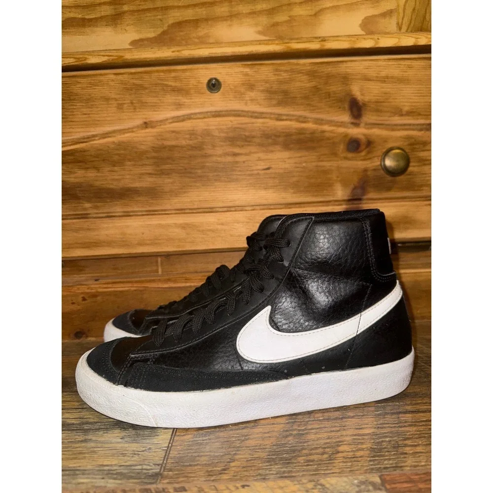 Nike Blazer Mid 77 GS Black White DA4086-002 Kids Size 5.5Y High Top Sneakers